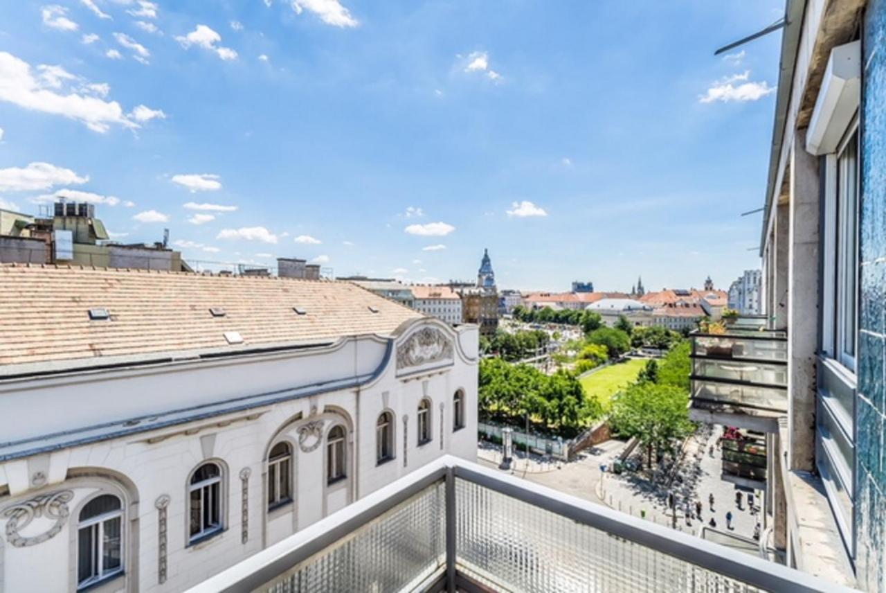 Breathless Basilika View Elegant Flat With Balcony Need Reservation X Free Parking Budapest Ngoại thất bức ảnh