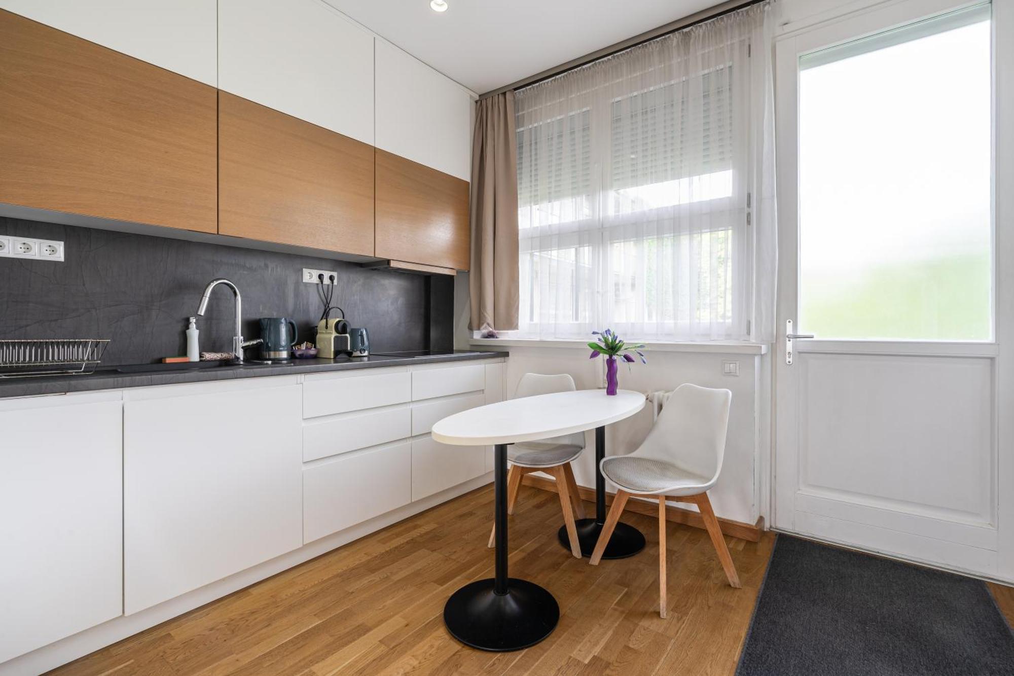 Breathless Basilika View Elegant Flat With Balcony Need Reservation X Free Parking Budapest Ngoại thất bức ảnh